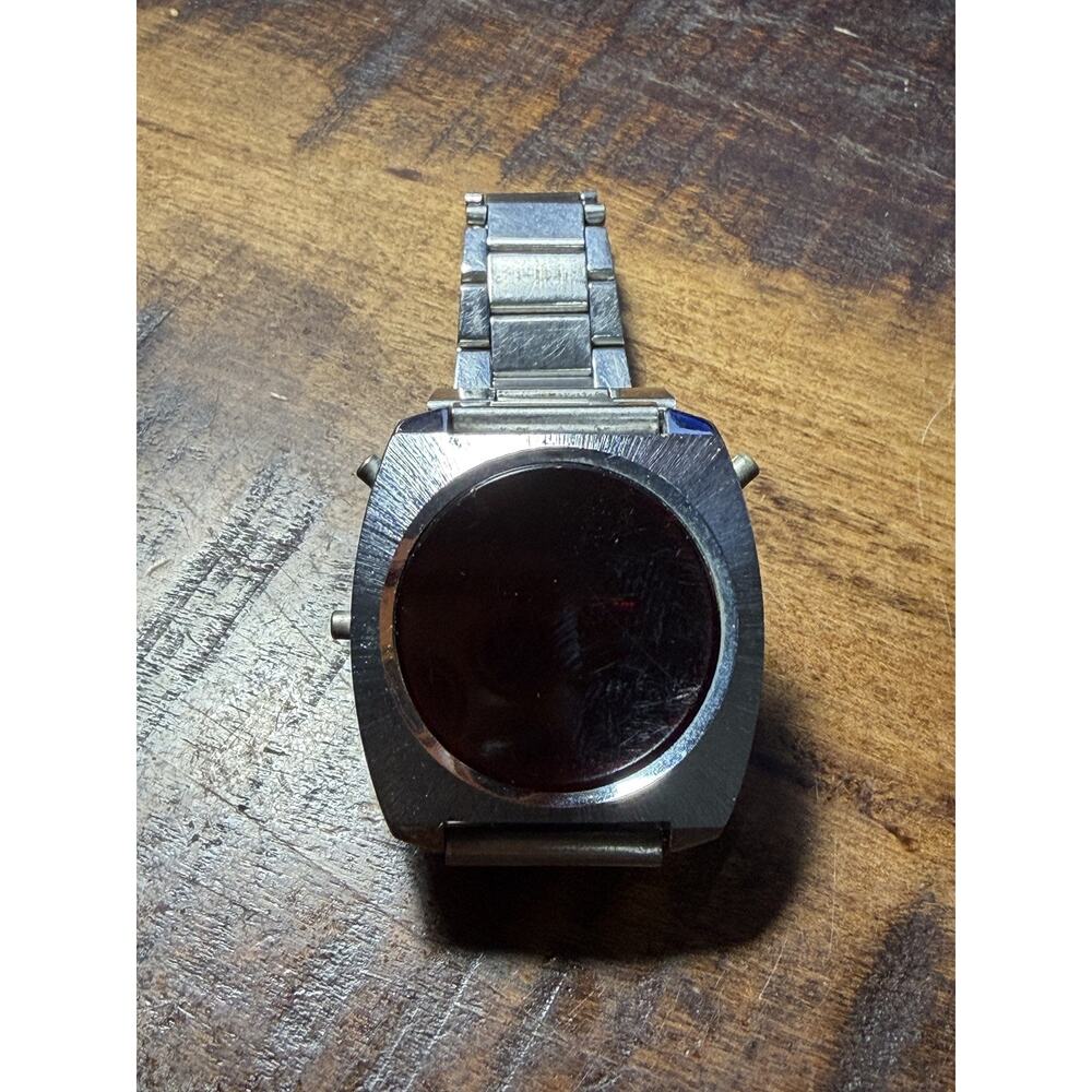 Vintage LED Digital Watch Silver Tone Metal Bracelet Retro Timepiece FOR